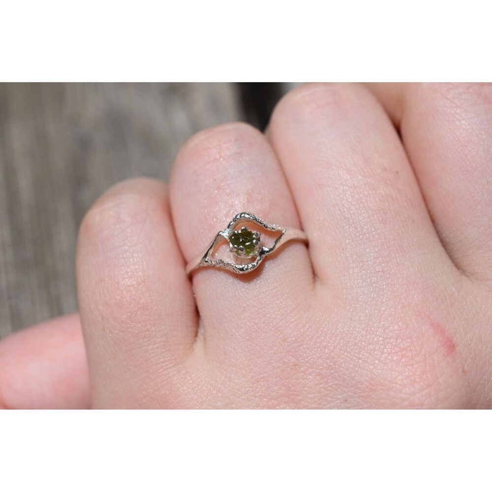Emerald Engagement Ring, Raw emerald Ring, Rough Uncut Raw Stone Promise Simple